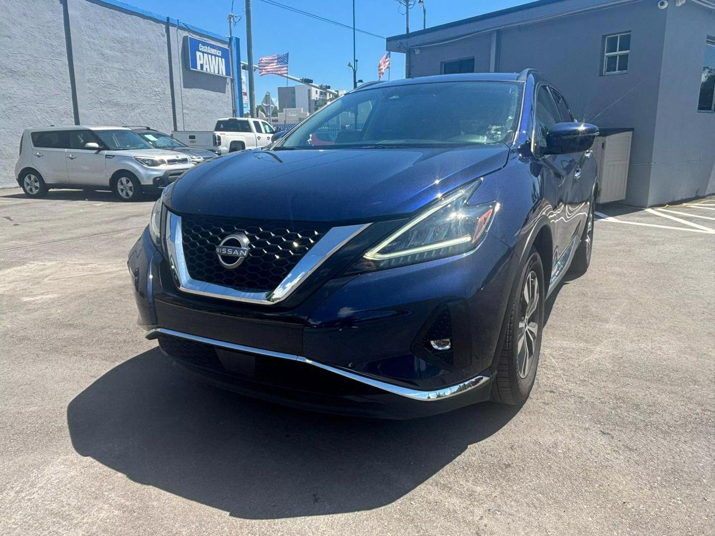 2023 Nissan Murano SV photo 3