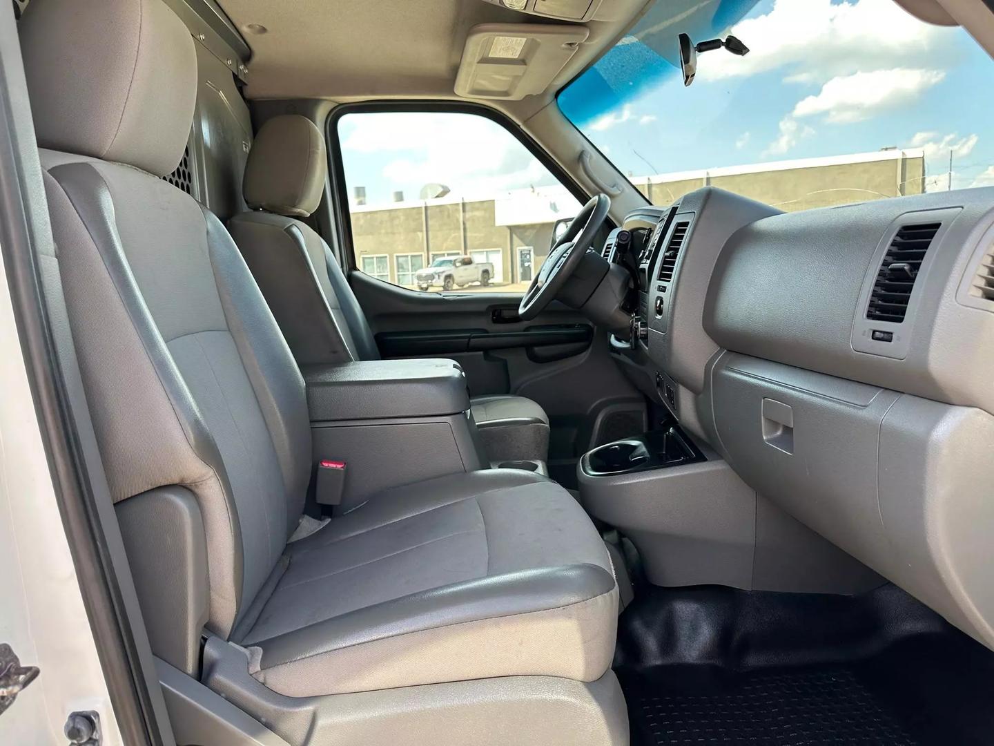 2018 Nissan Nv2500 Hd Cargo - Image 24