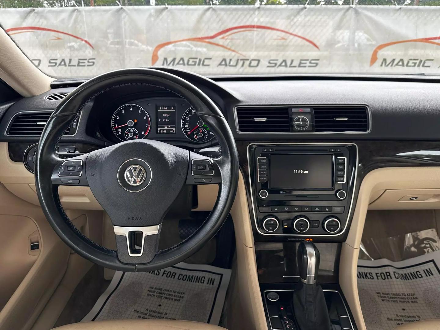 2015 Volkswagen Passat - Image 21