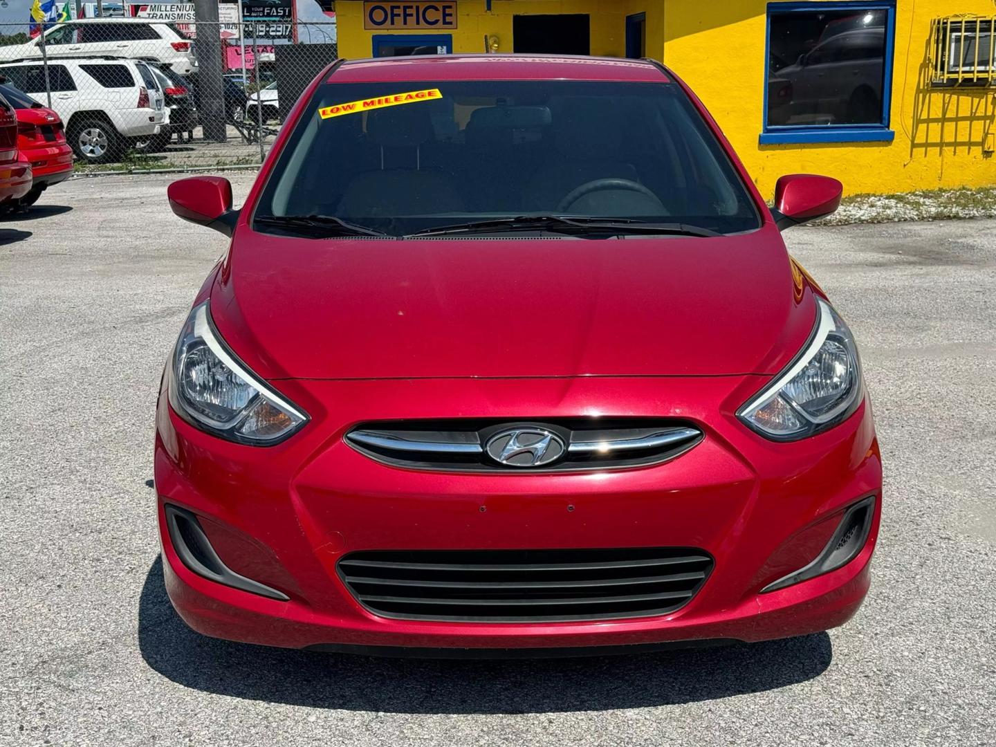 2016 Hyundai Accent SE photo 2