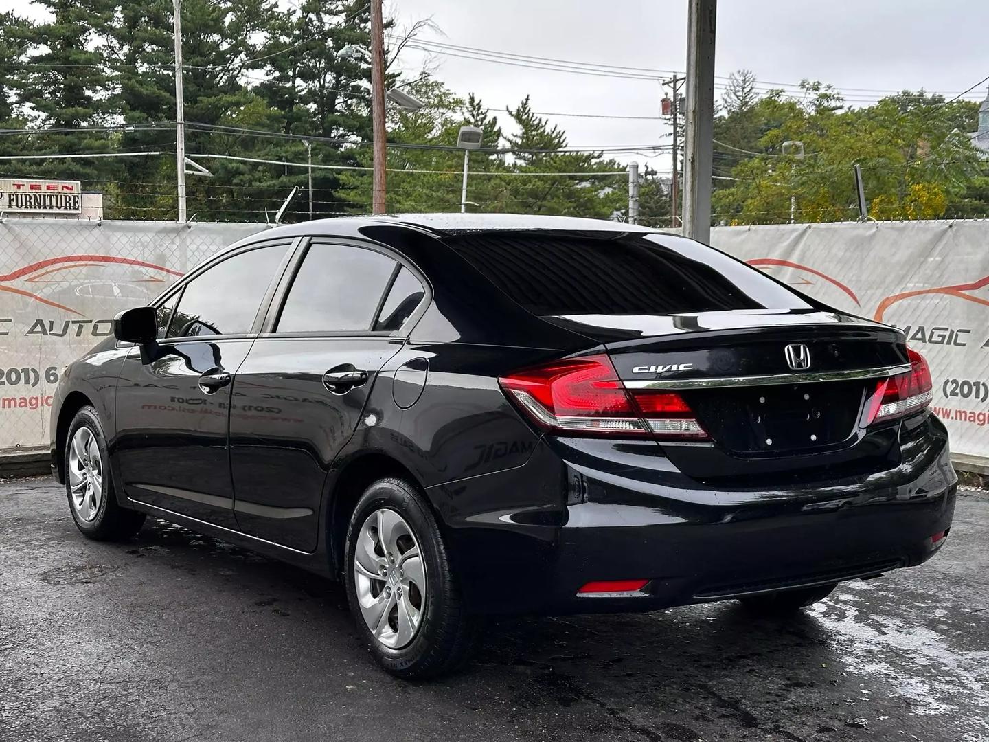 2015 Honda Civic - Image 7