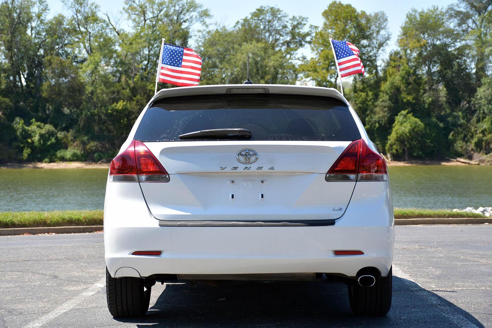 2013 Toyota Venza LE photo 11