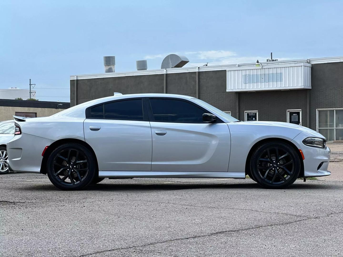 2019 Dodge Charger - Image 9