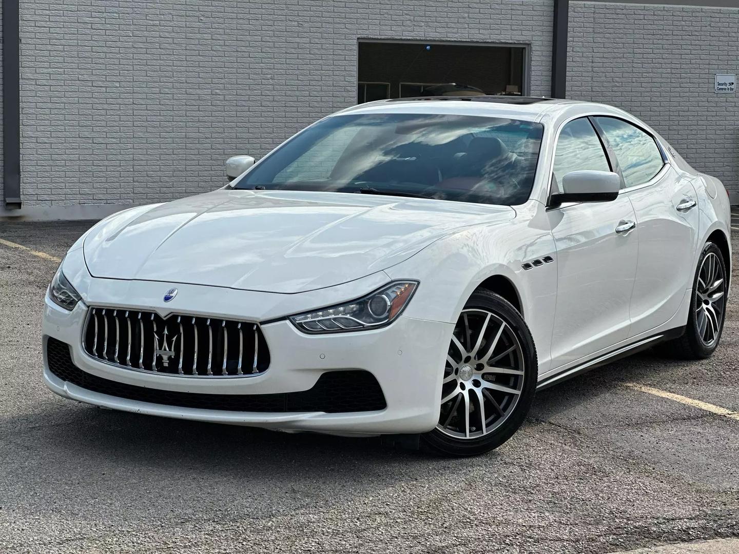 2015 Maserati Ghibli - Image 2