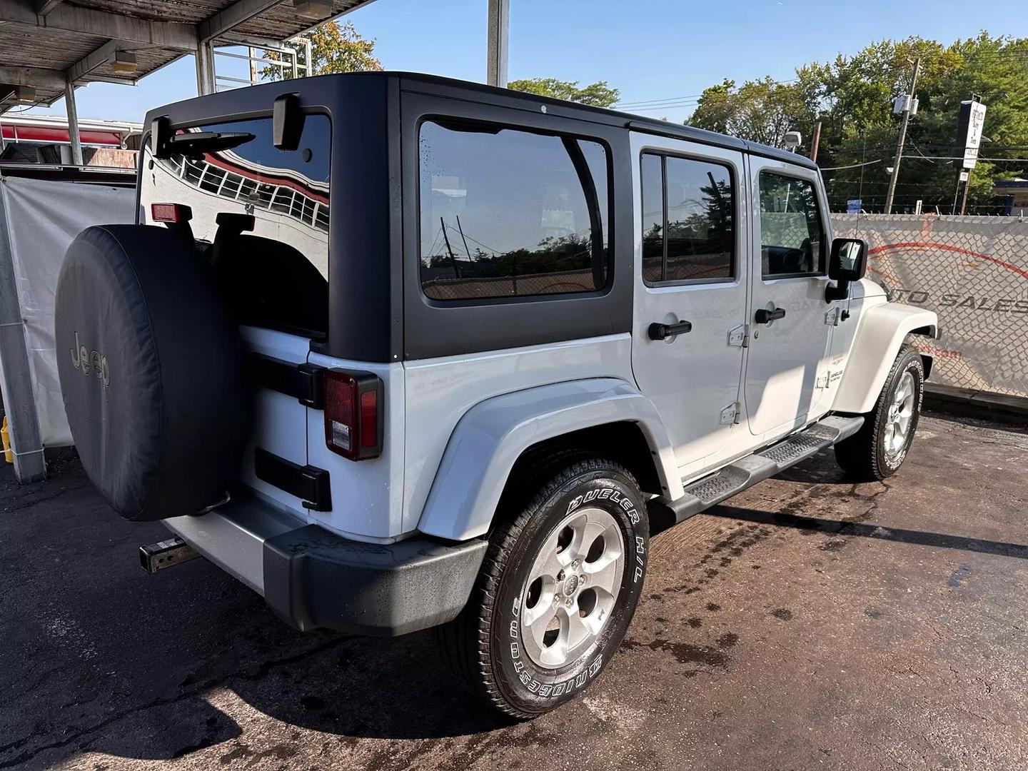 2013 Jeep Wrangler - Image 12