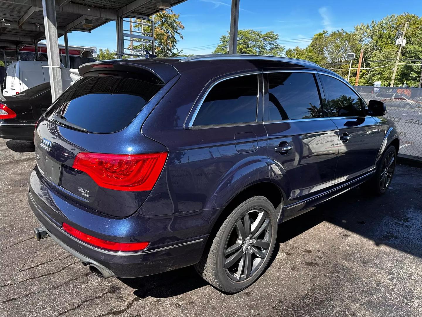 2014 Audi Q7 - Image 12