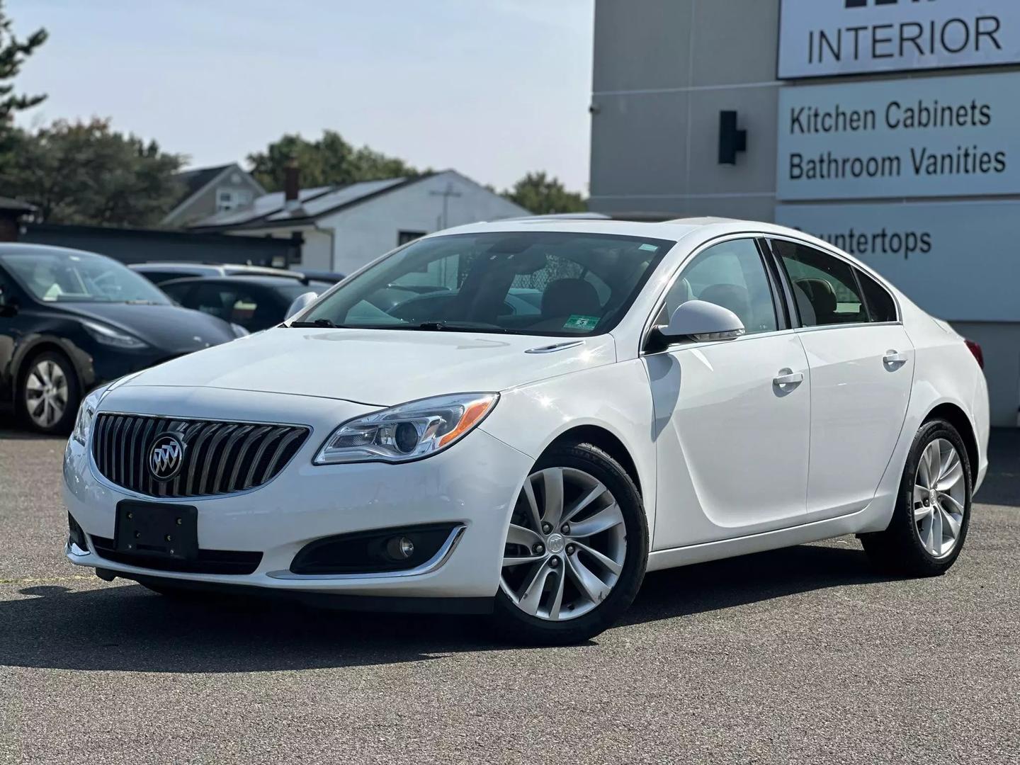 2016 Buick Regal - Image 1