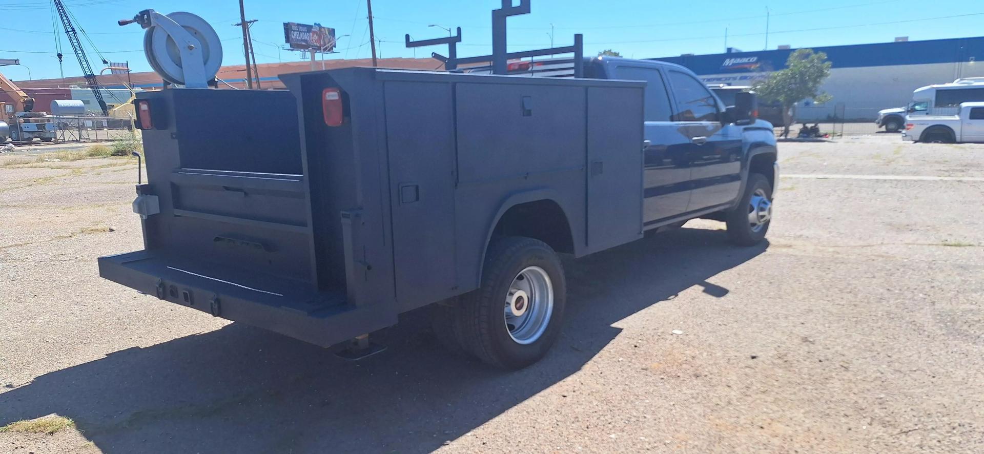 2015 GMC Sierra 3500 Chassis Cab SLE photo 6