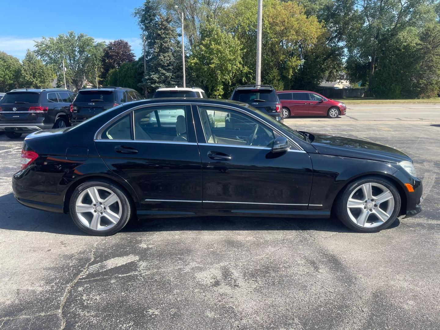 2010 Mercedes-Benz C-Class C300 Sport photo 4