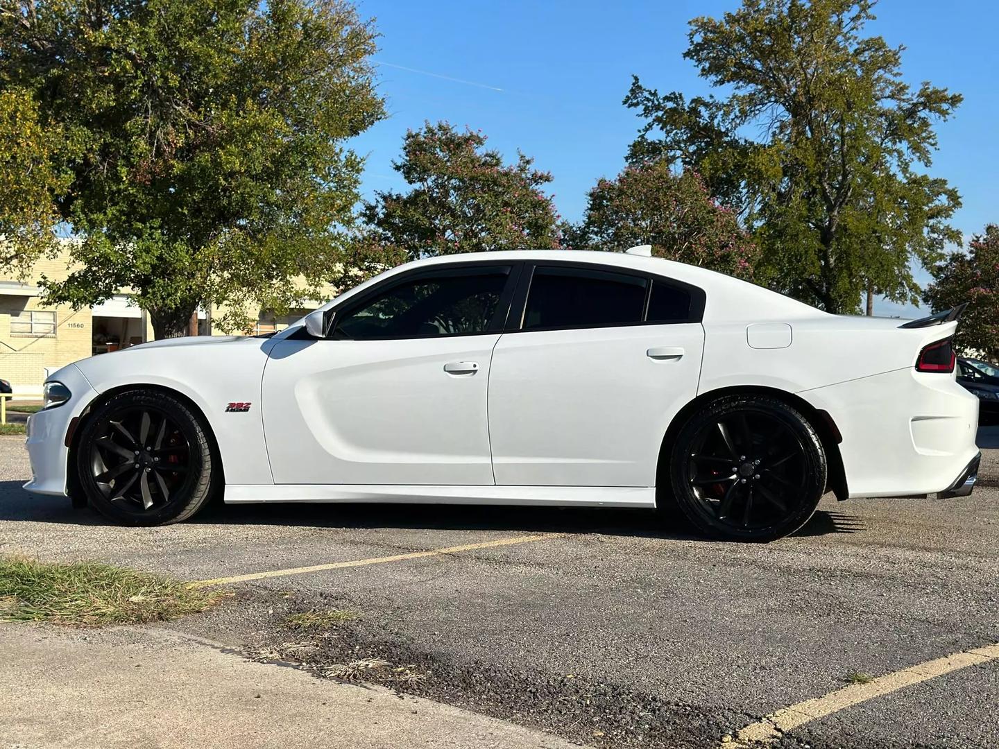 2018 Dodge Charger - Image 4