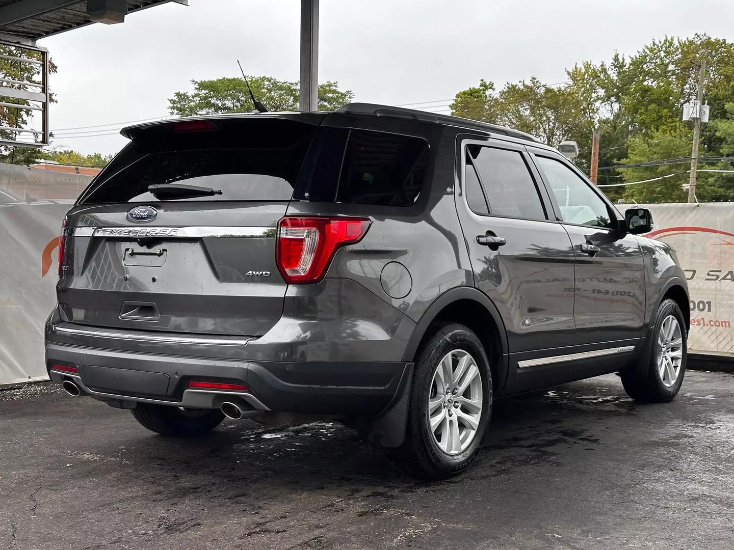 2018 Ford Explorer - Image 9