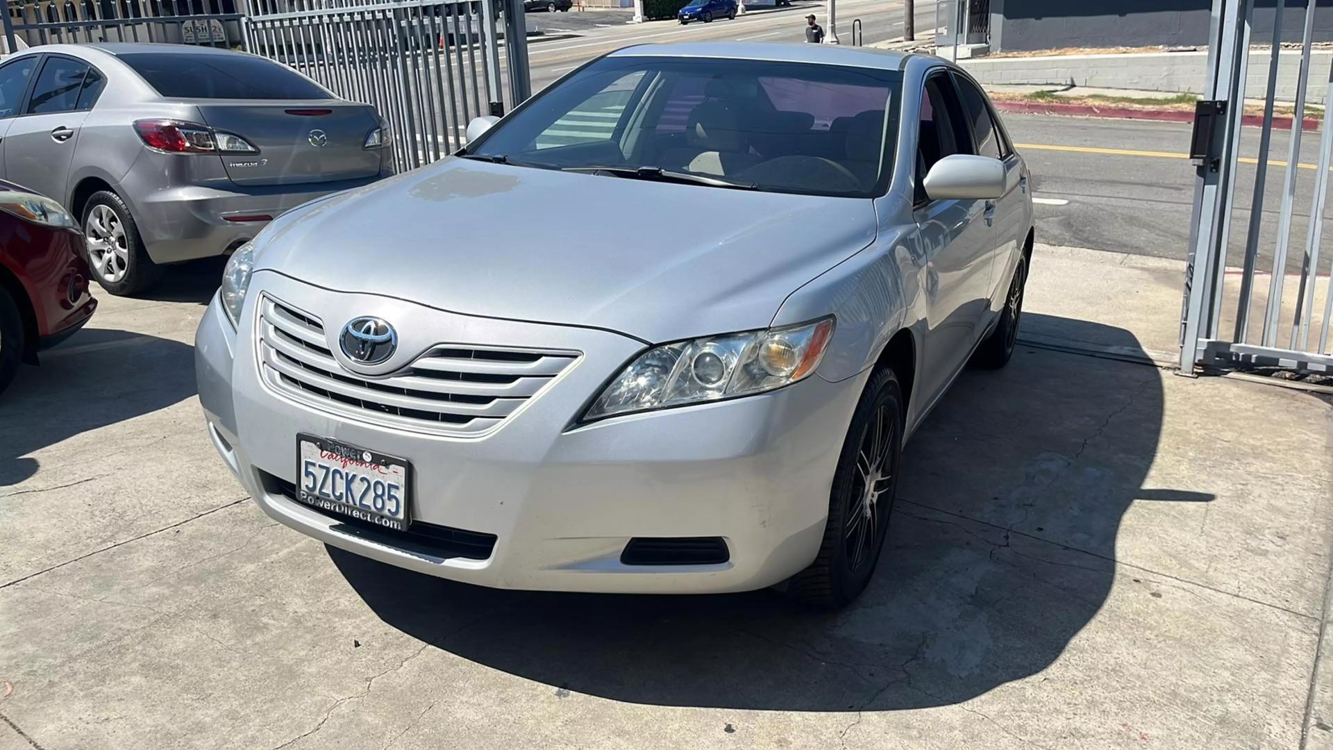 2007 Toyota Camry CE photo 2