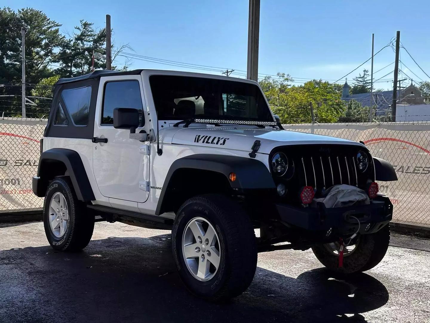 2016 Jeep Wrangler - Image 6