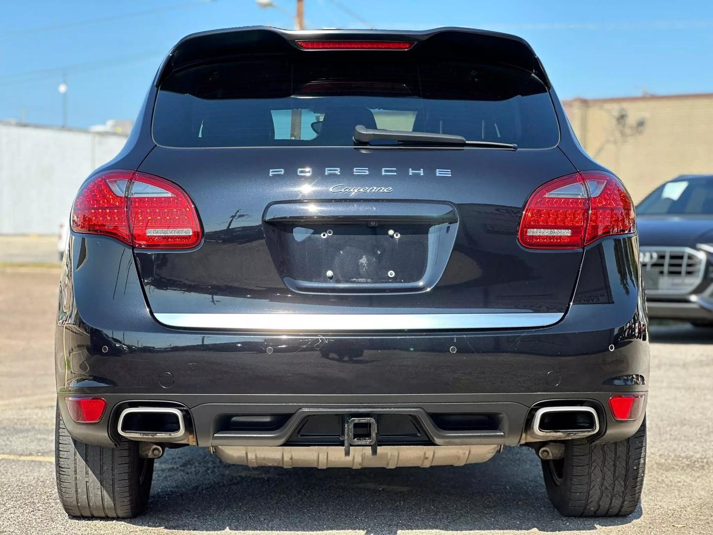 2014 Porsche Cayenne - Image 7