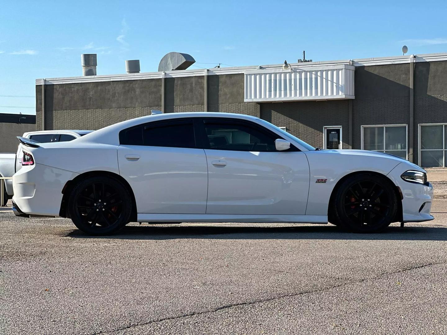 2018 Dodge Charger - Image 9