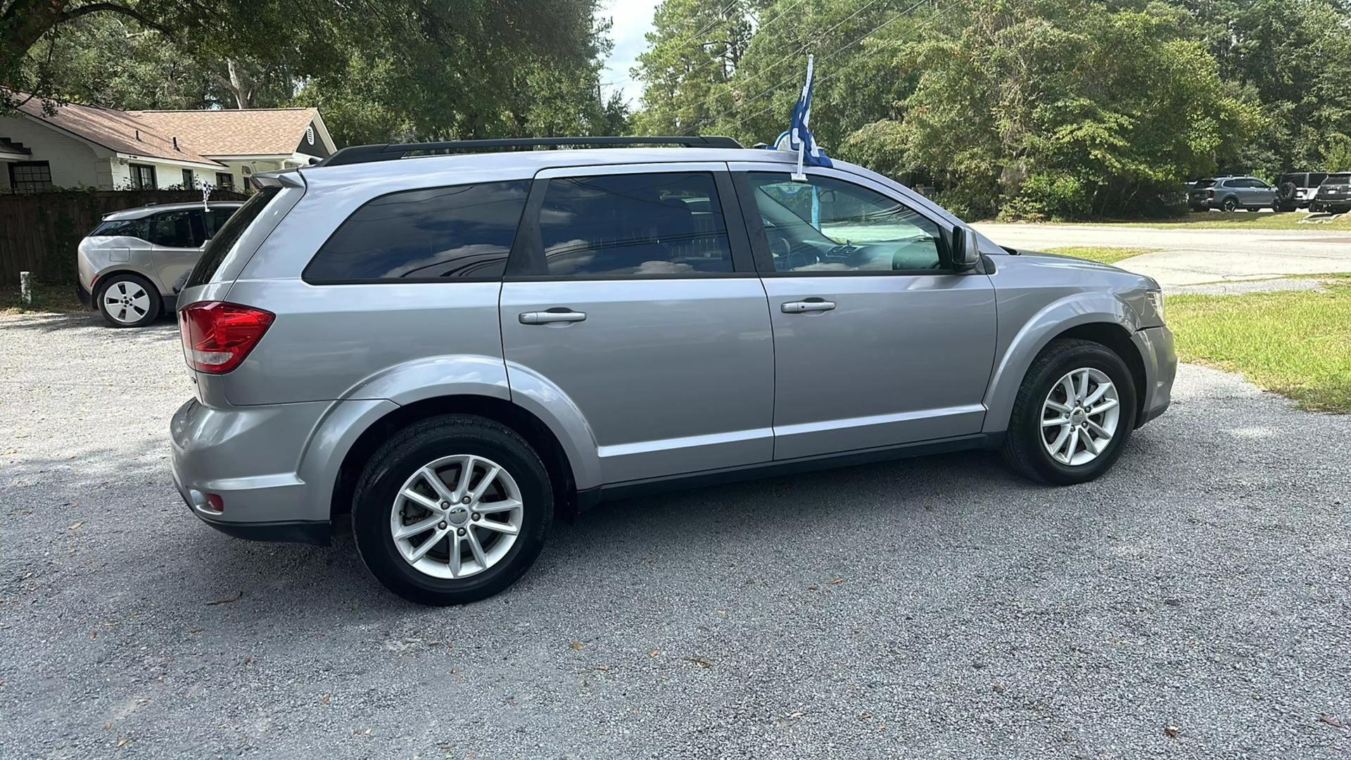 2015 Dodge Journey SXT photo 4