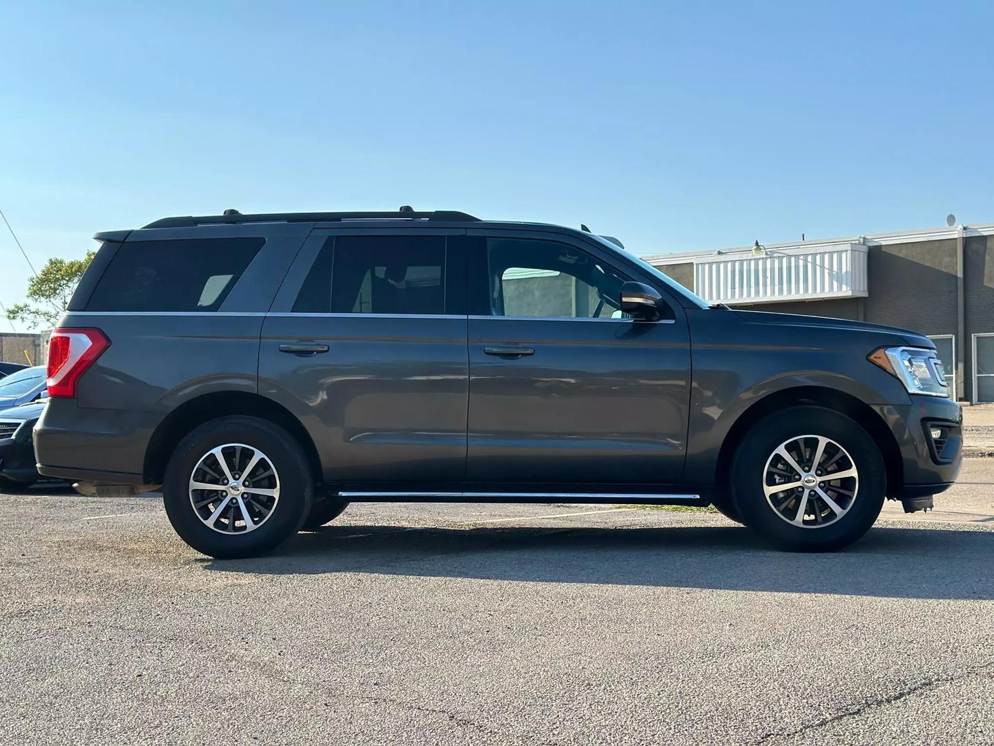 2018 Ford Expedition - Image 9