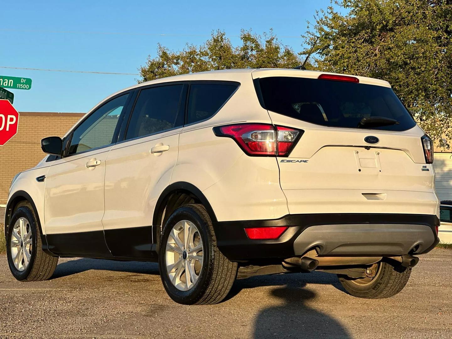 2017 Ford Escape - Image 5