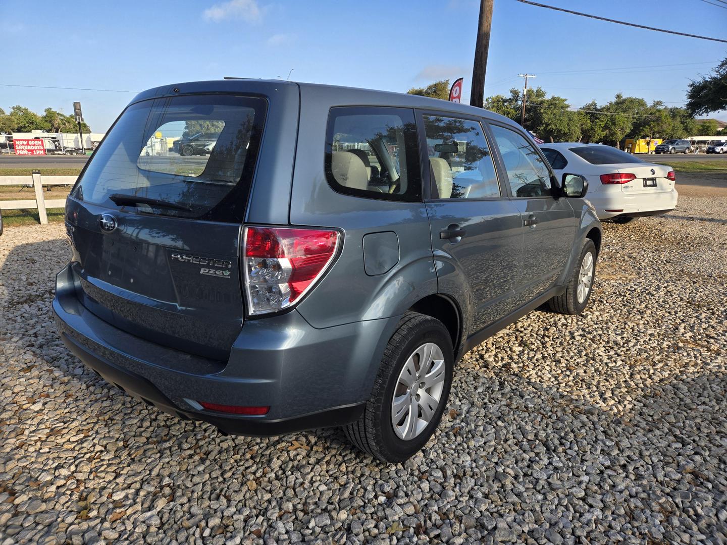 2012 Subaru Forester X photo 5