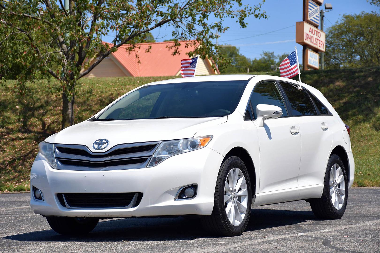 2013 Toyota Venza LE photo 6