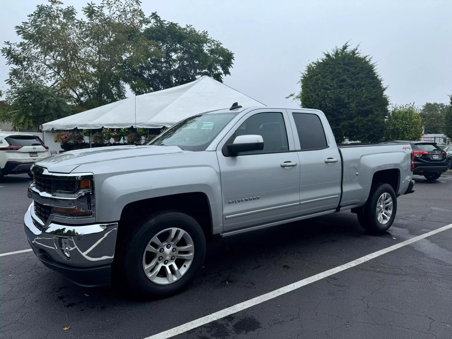 2018 Chevrolet Silverado 1500 LT photo 4