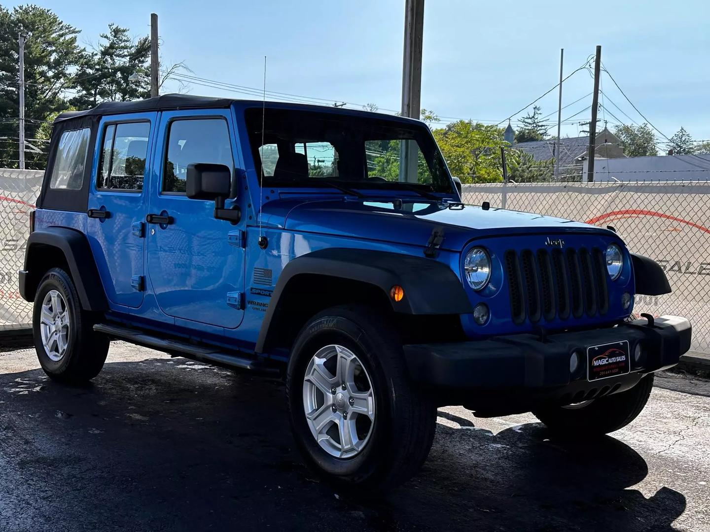 2016 Jeep Wrangler - Image 6