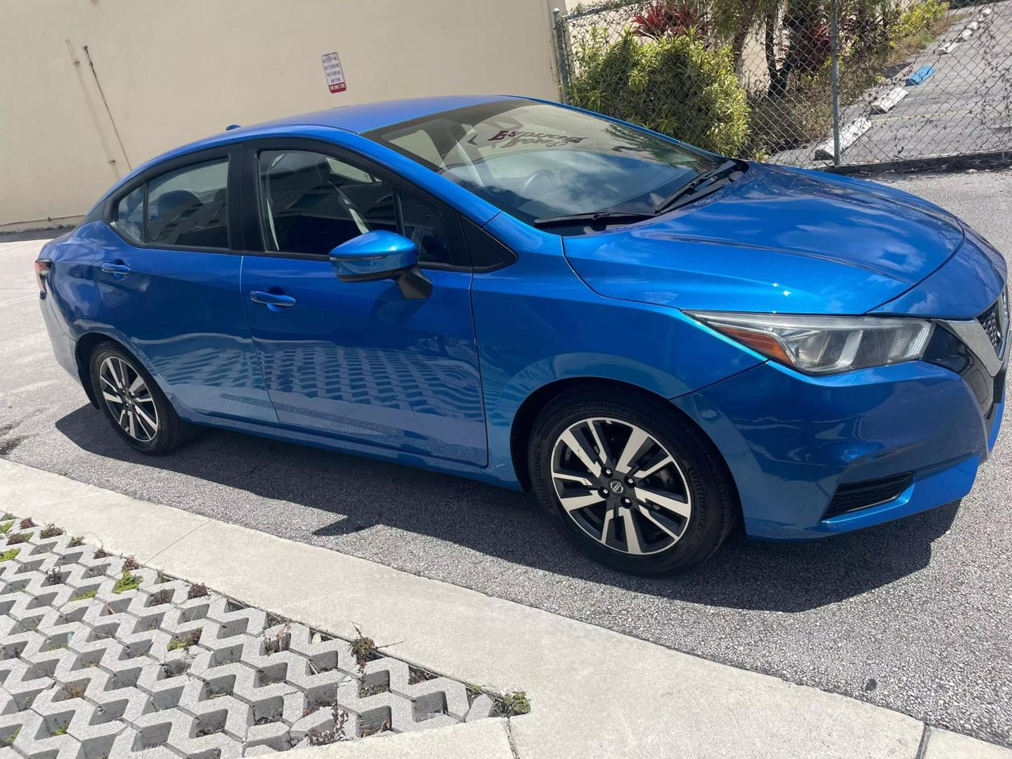 2020 Nissan Versa Sedan SV photo 2