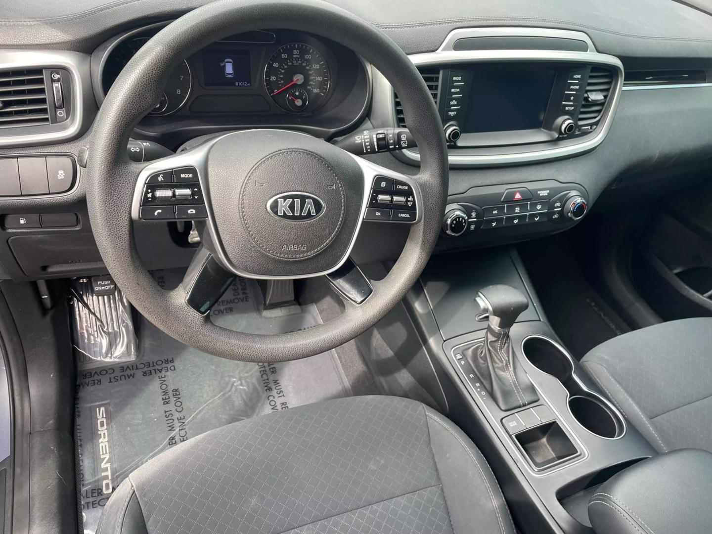 2020 Kia Sorento LX photo 9