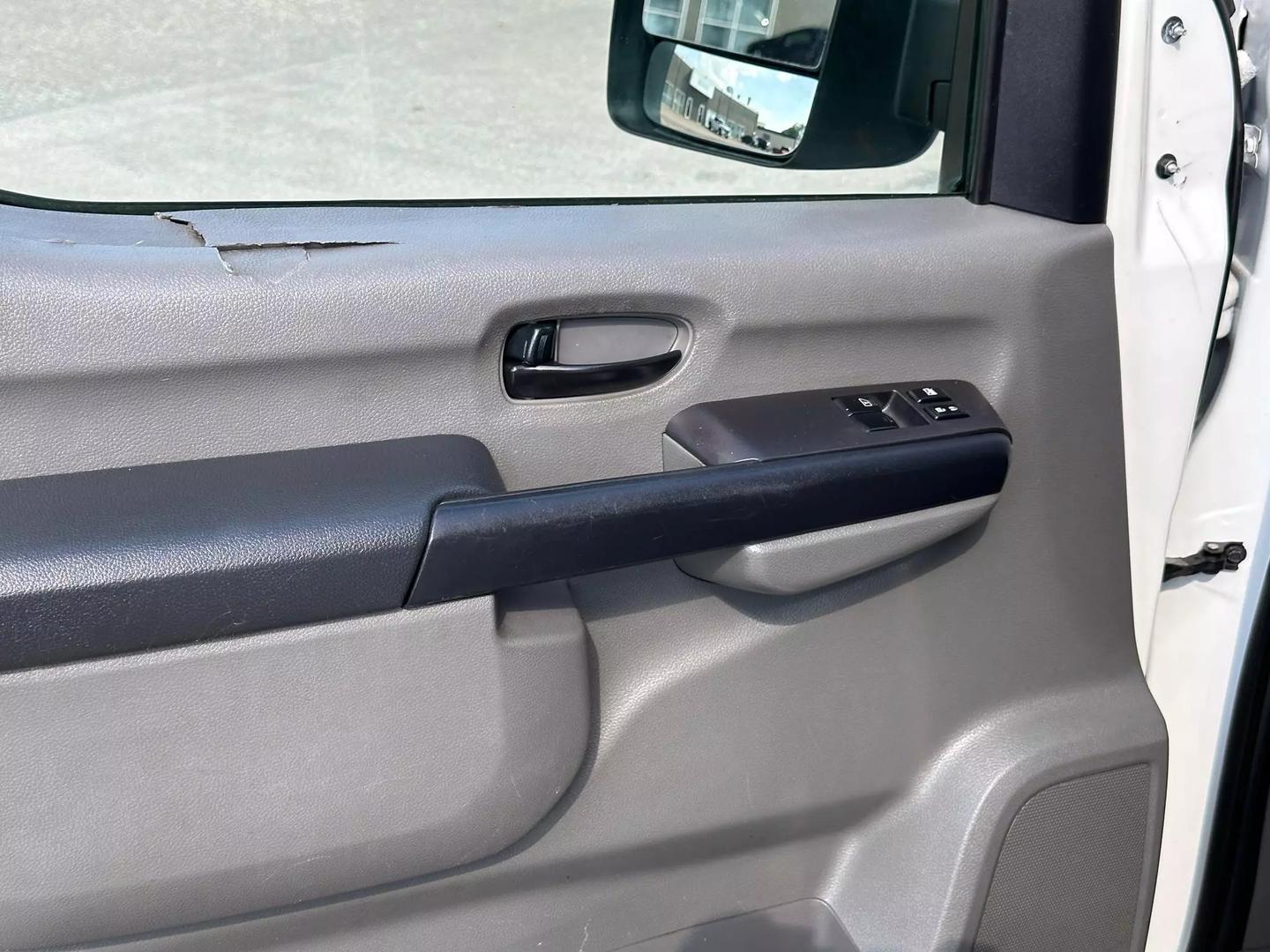 2018 Nissan Nv2500 Hd Cargo - Image 14