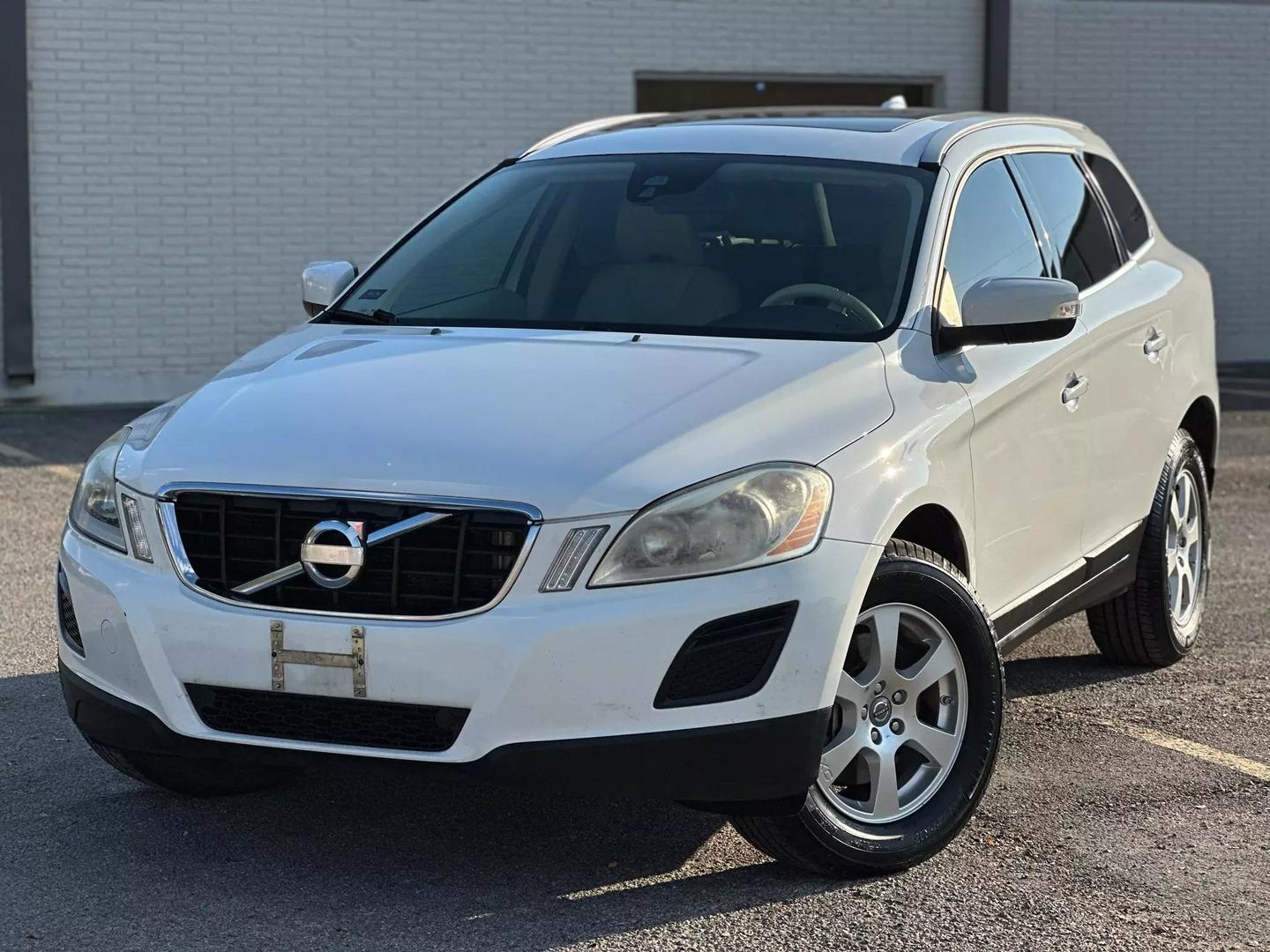 2012 Volvo Xc60 - Image 2