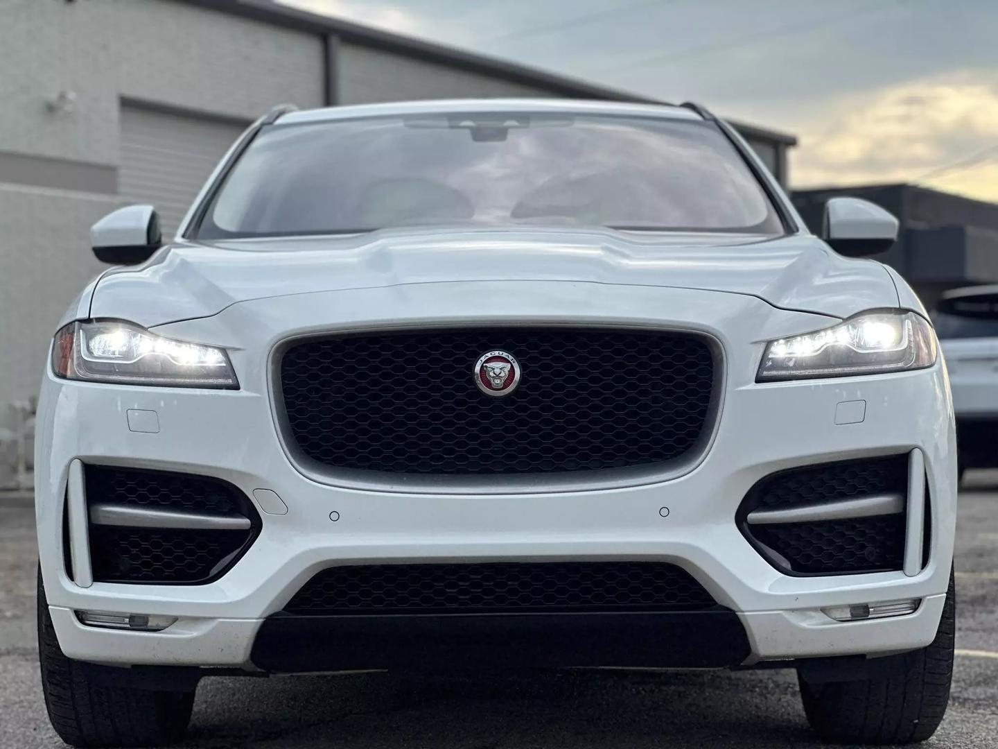 2018 Jaguar F-pace - Image 14