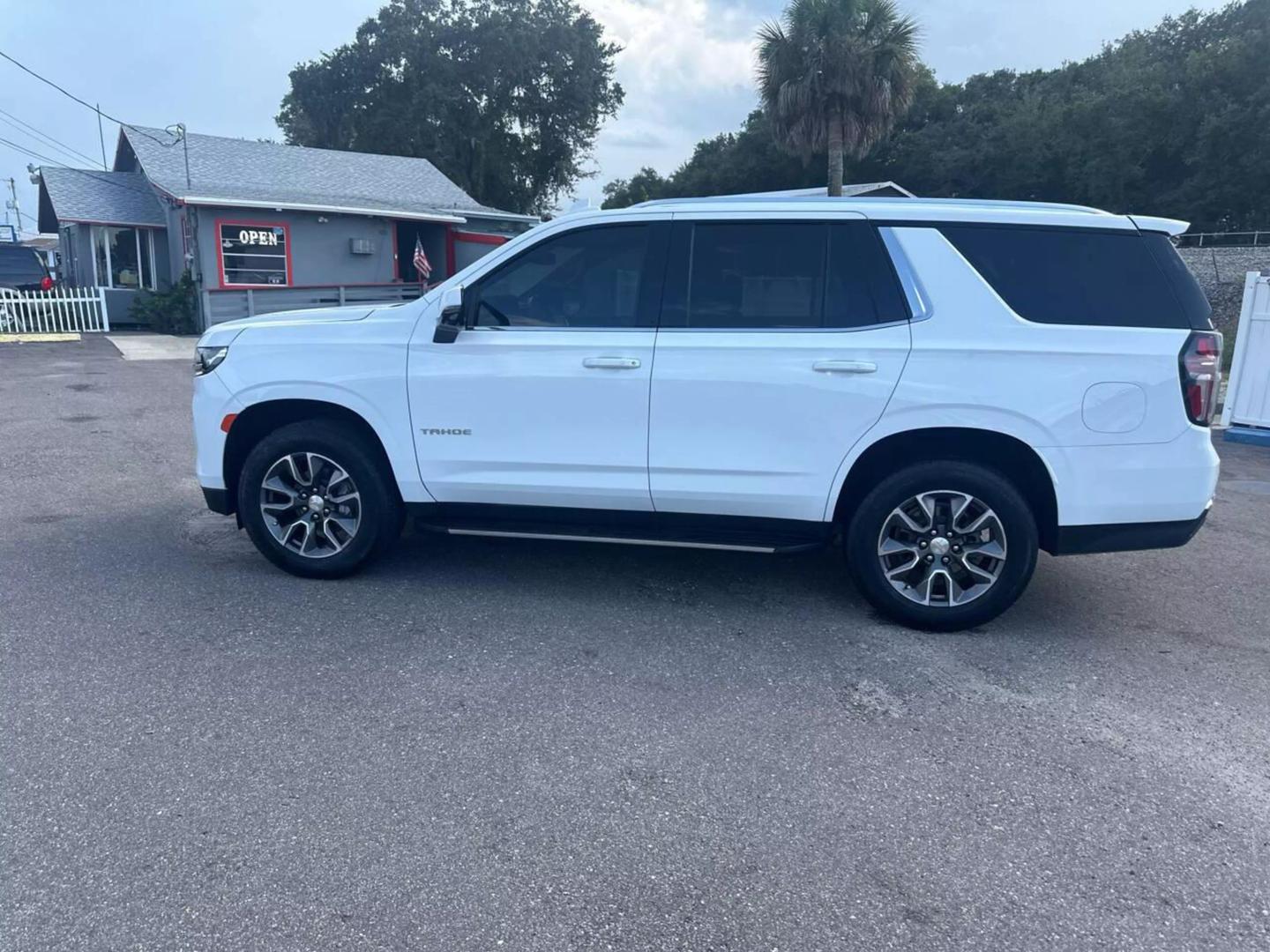 2023 Chevrolet Tahoe LT photo 11