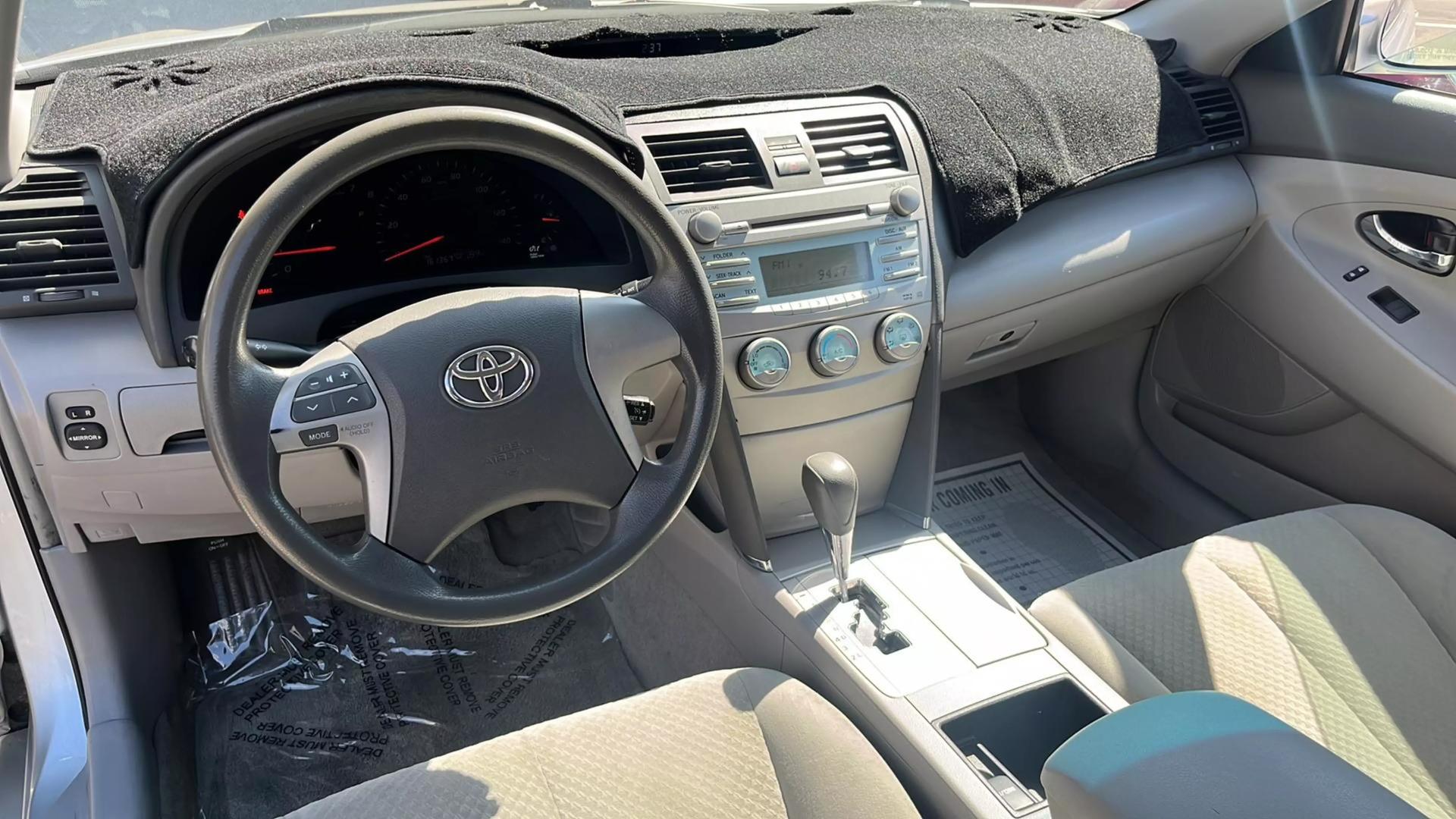 2007 Toyota Camry CE photo 14