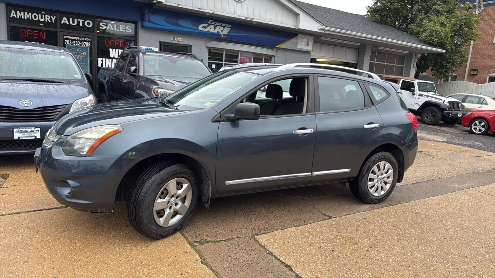 2014 Nissan Rogue Select S photo 9