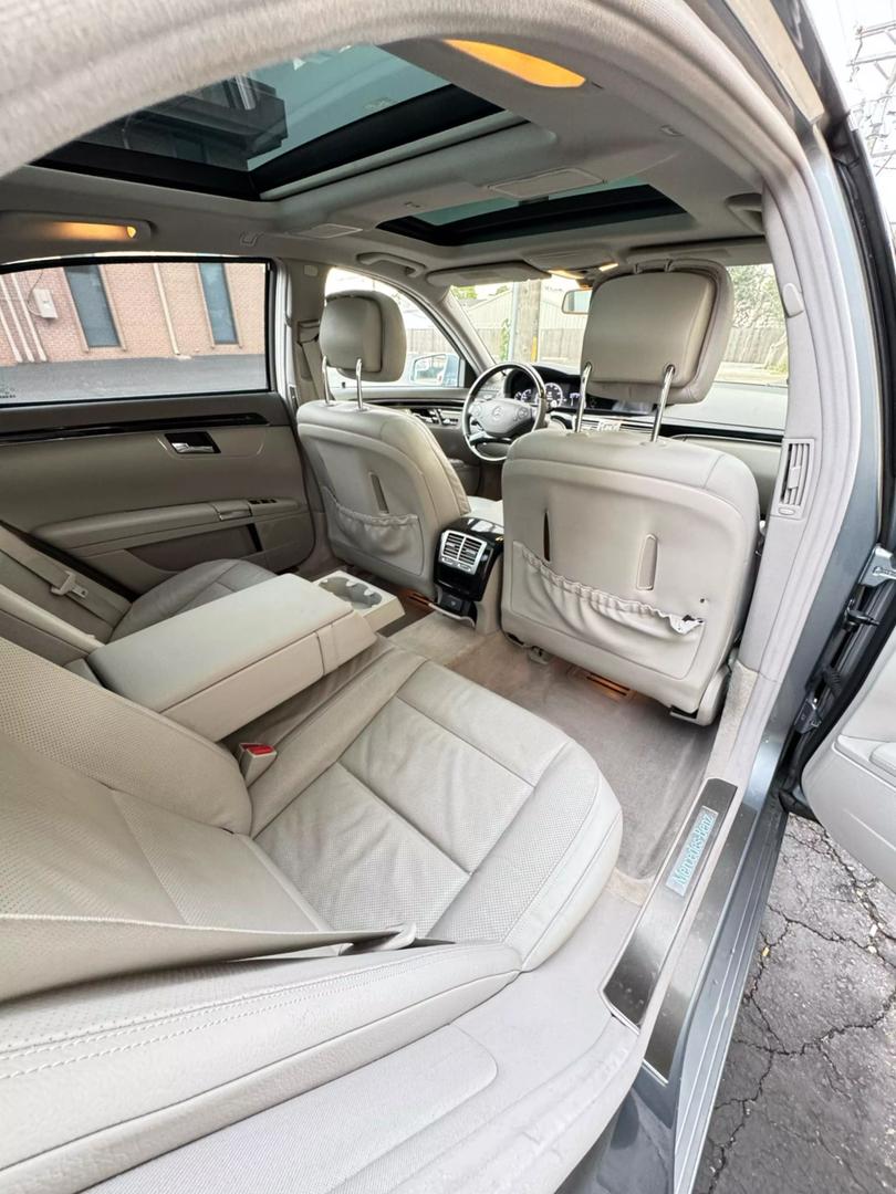 2013 Mercedes-Benz S-Class S550 photo 19