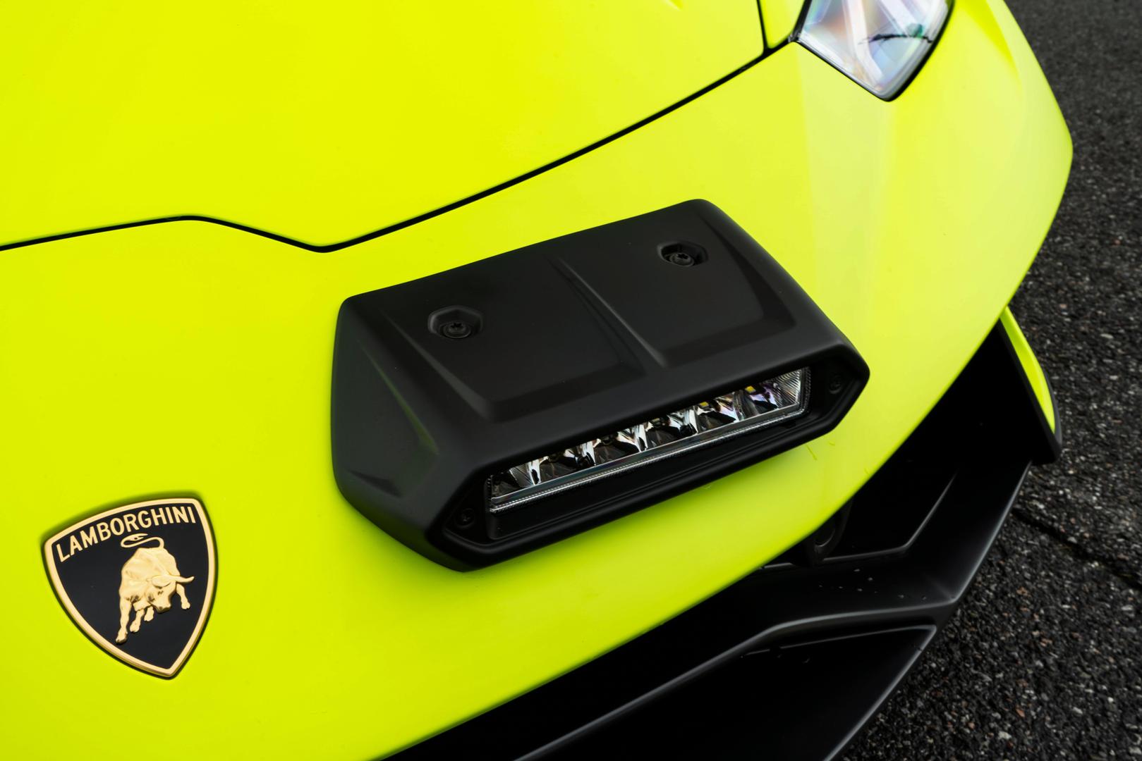 2023 Lamborghini Huracan - Image 8