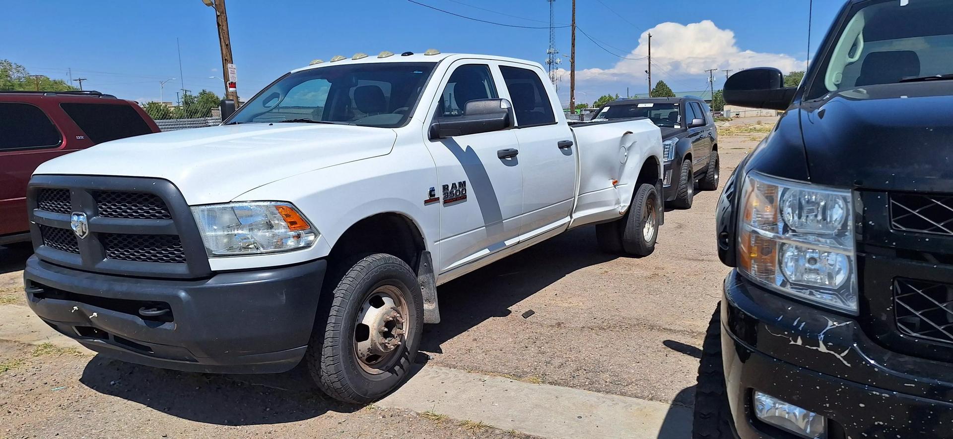 2013 RAM Ram 3500 Pickup SLT photo 4