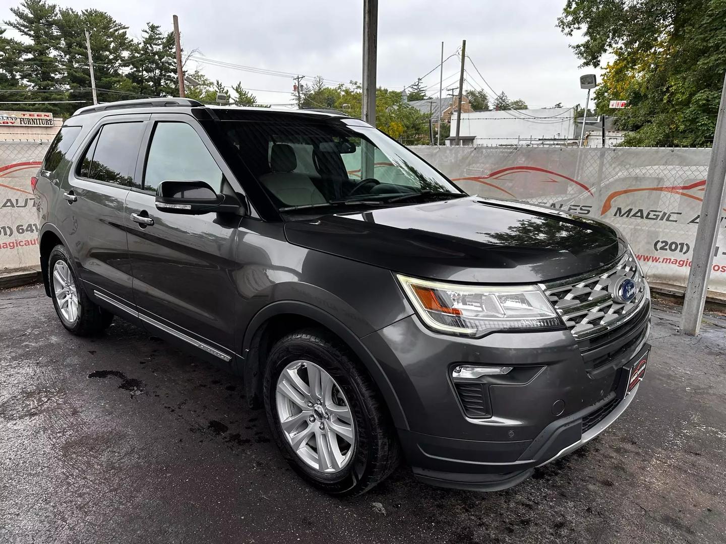 2018 Ford Explorer - Image 11