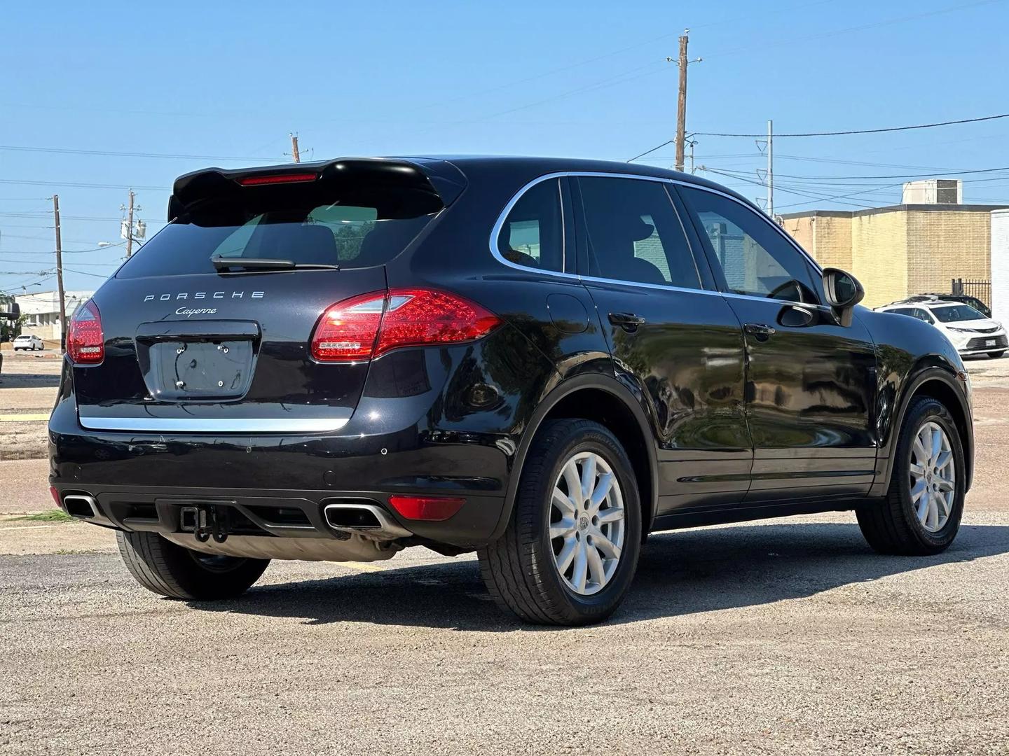 2014 Porsche Cayenne - Image 8