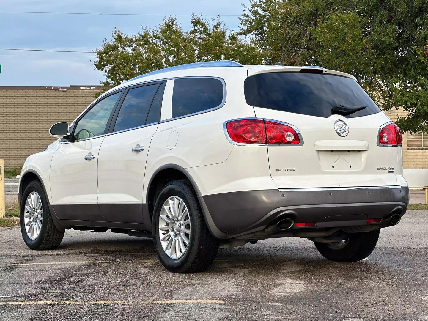 2011 Buick Enclave - Image 5