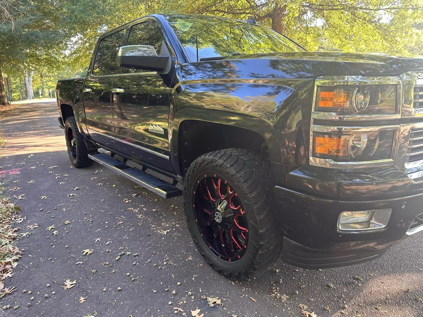 2015 Chevrolet Silverado 1500 High Country photo 3