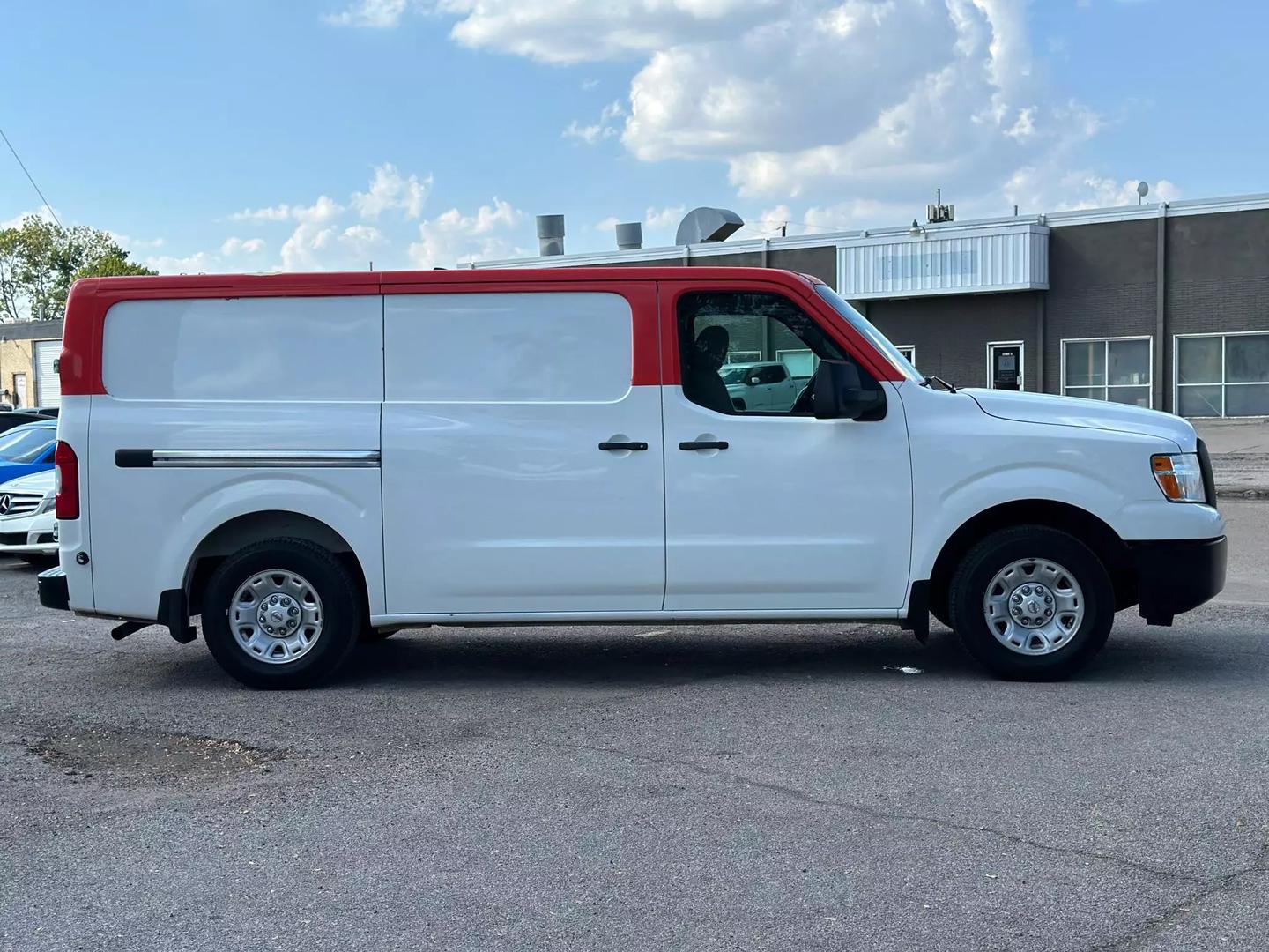 2018 Nissan Nv2500 Hd Cargo - Image 9