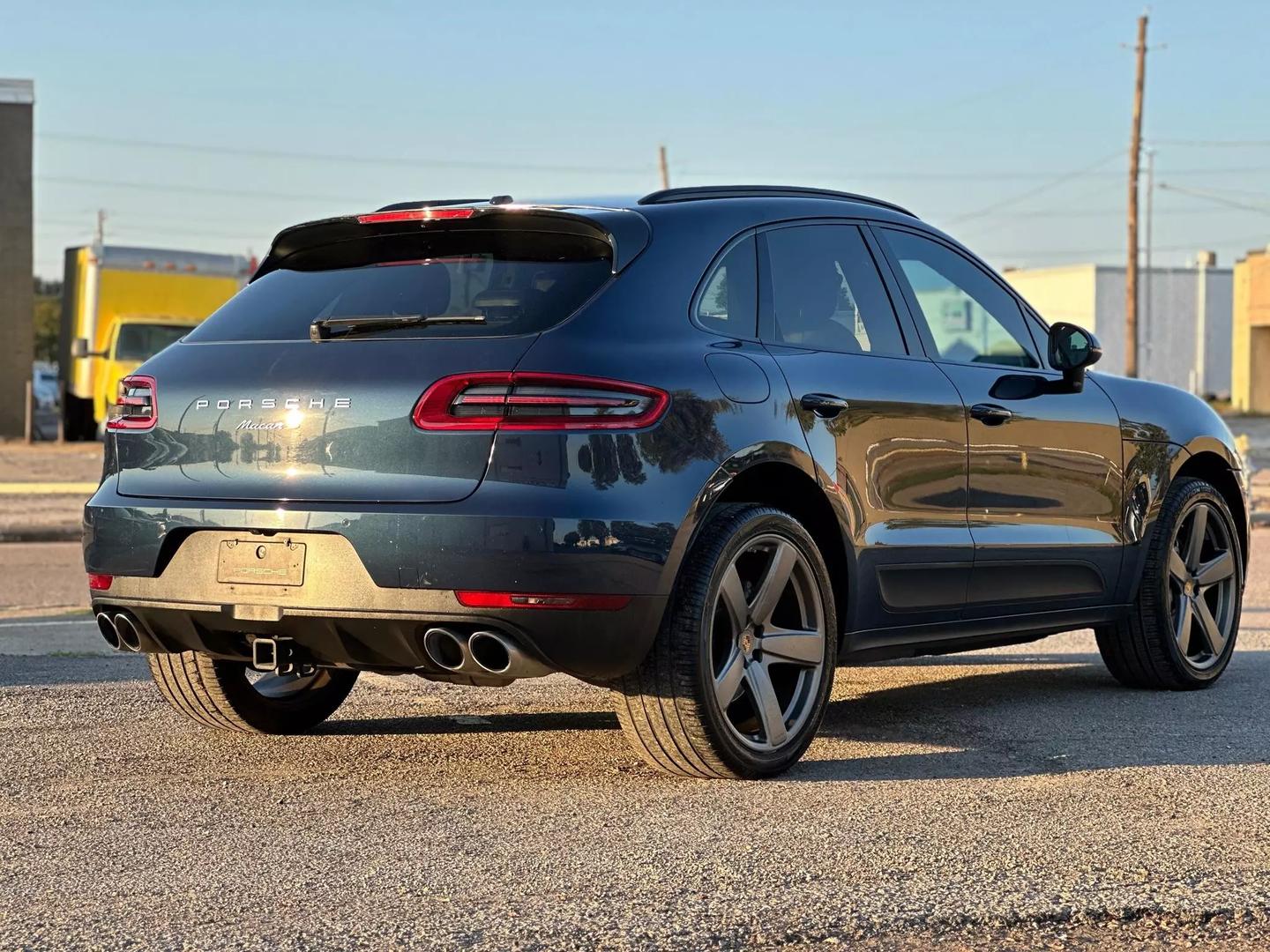 2016 Porsche Macan - Image 8