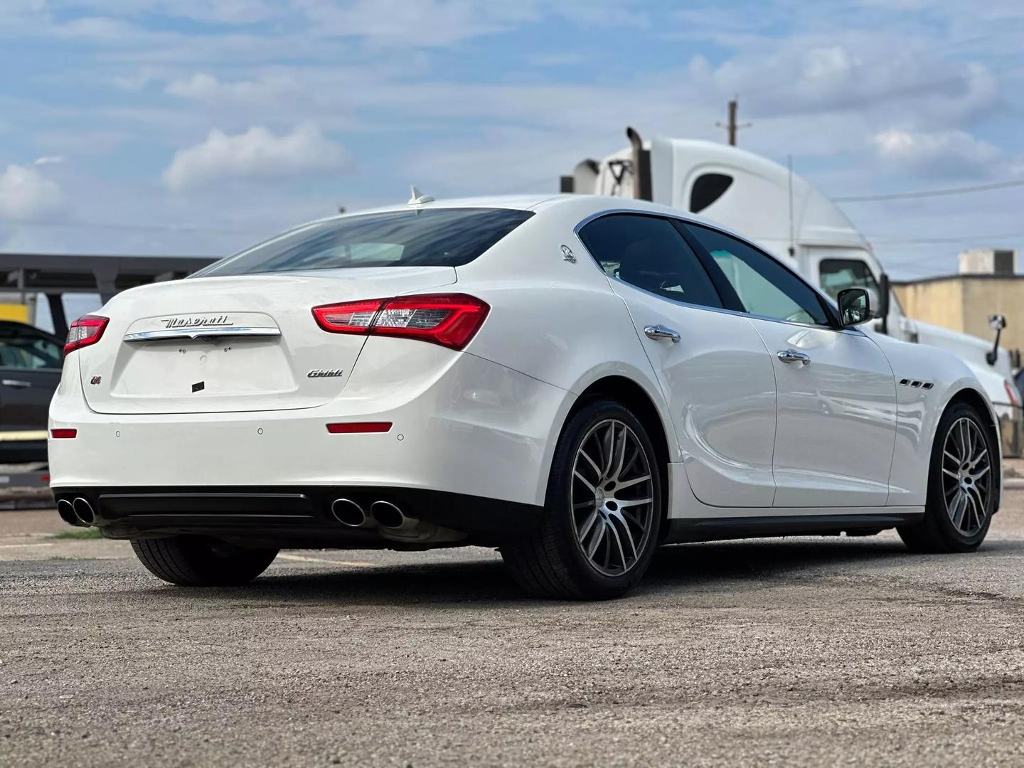 2015 Maserati Ghibli - Image 8