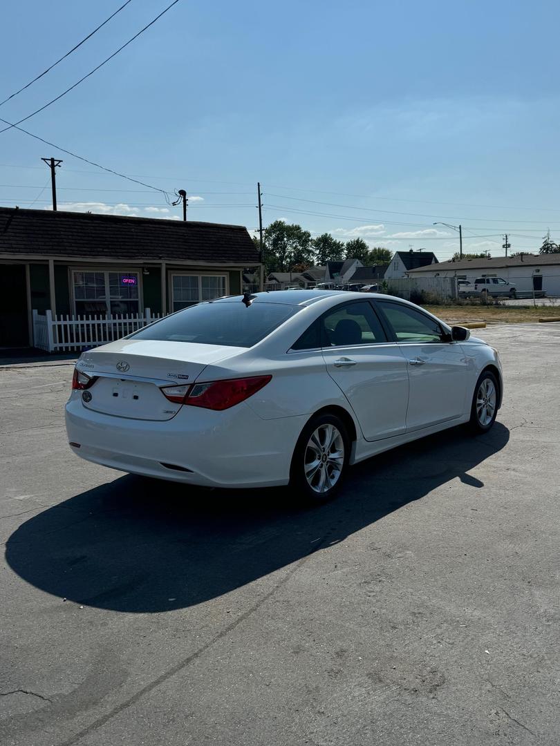 2012 Hyundai Sonata Limited photo 7