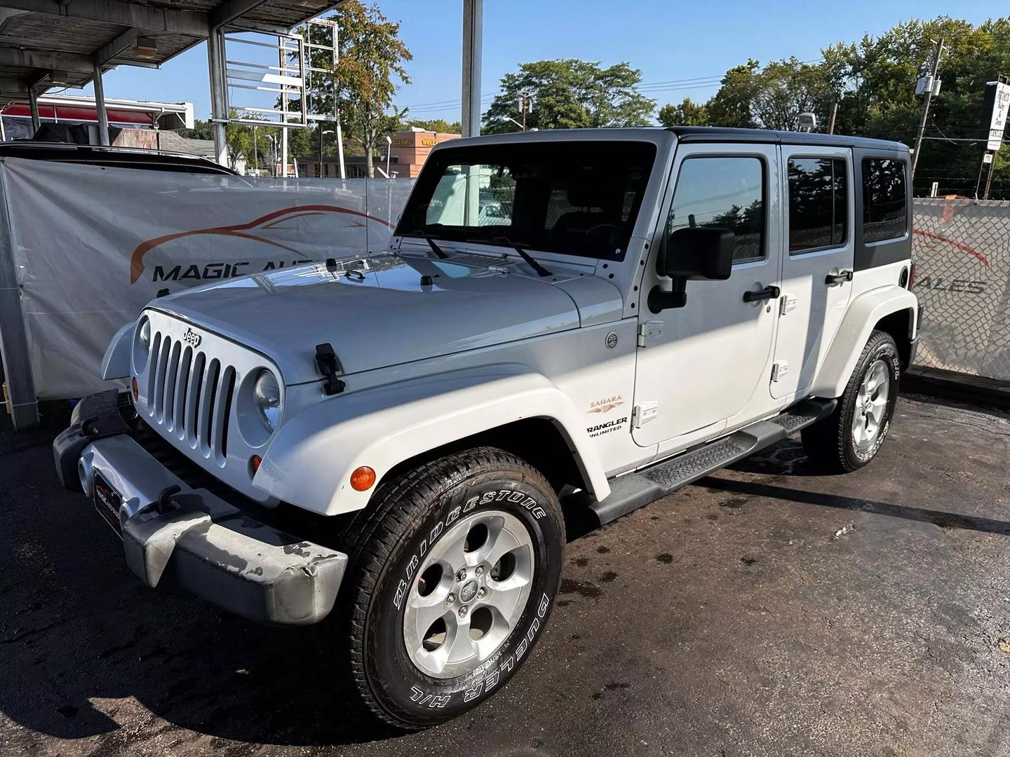 2013 Jeep Wrangler - Image 11