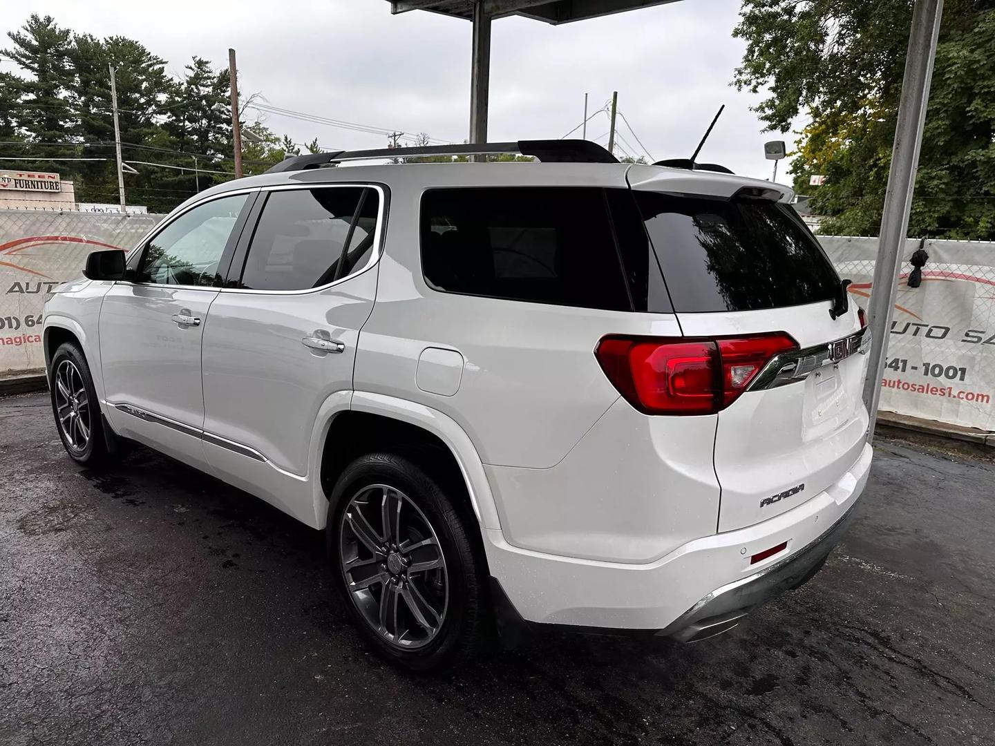 2018 Gmc Acadia - Image 13