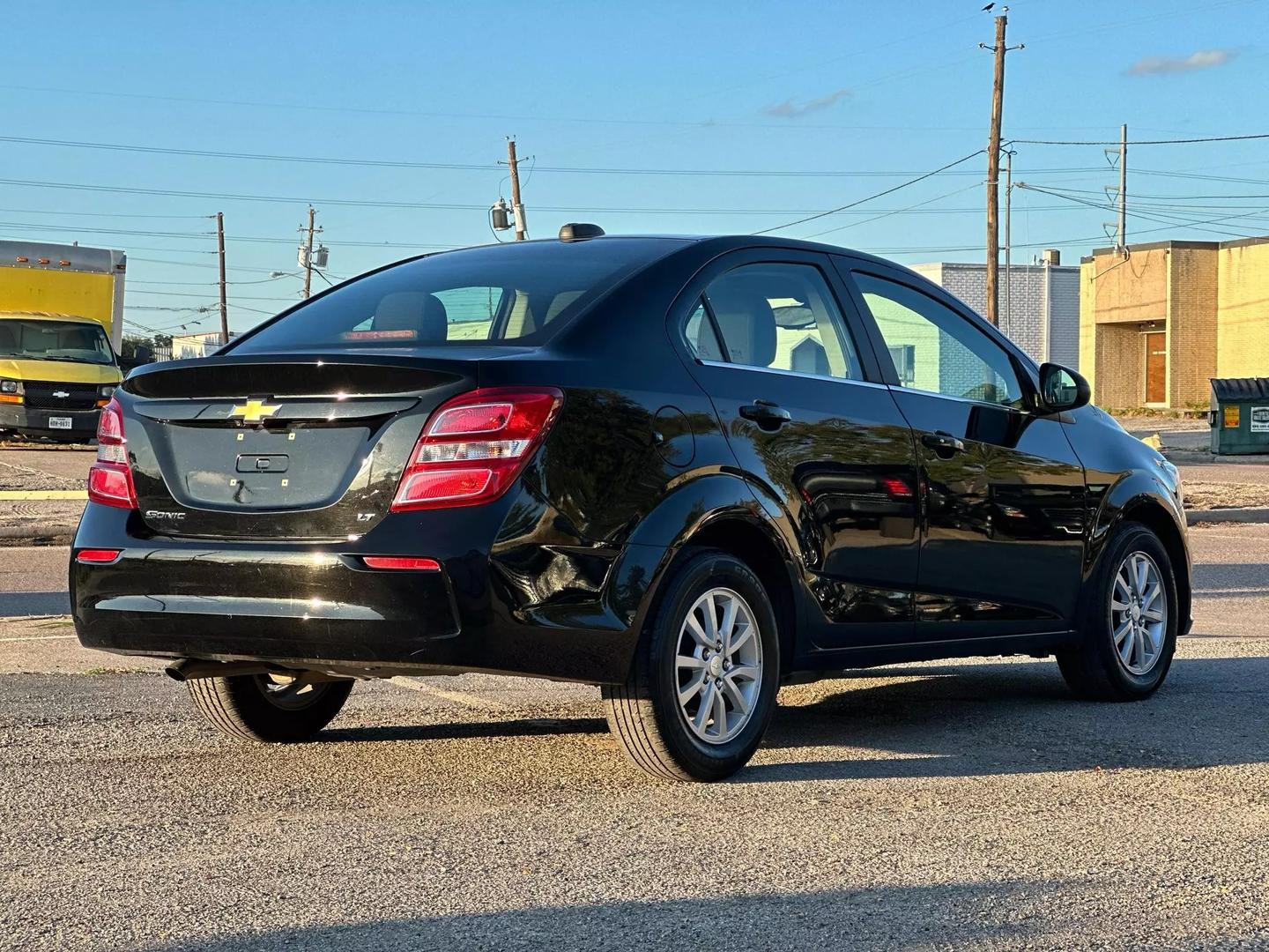 2019 Chevrolet Sonic - Image 8