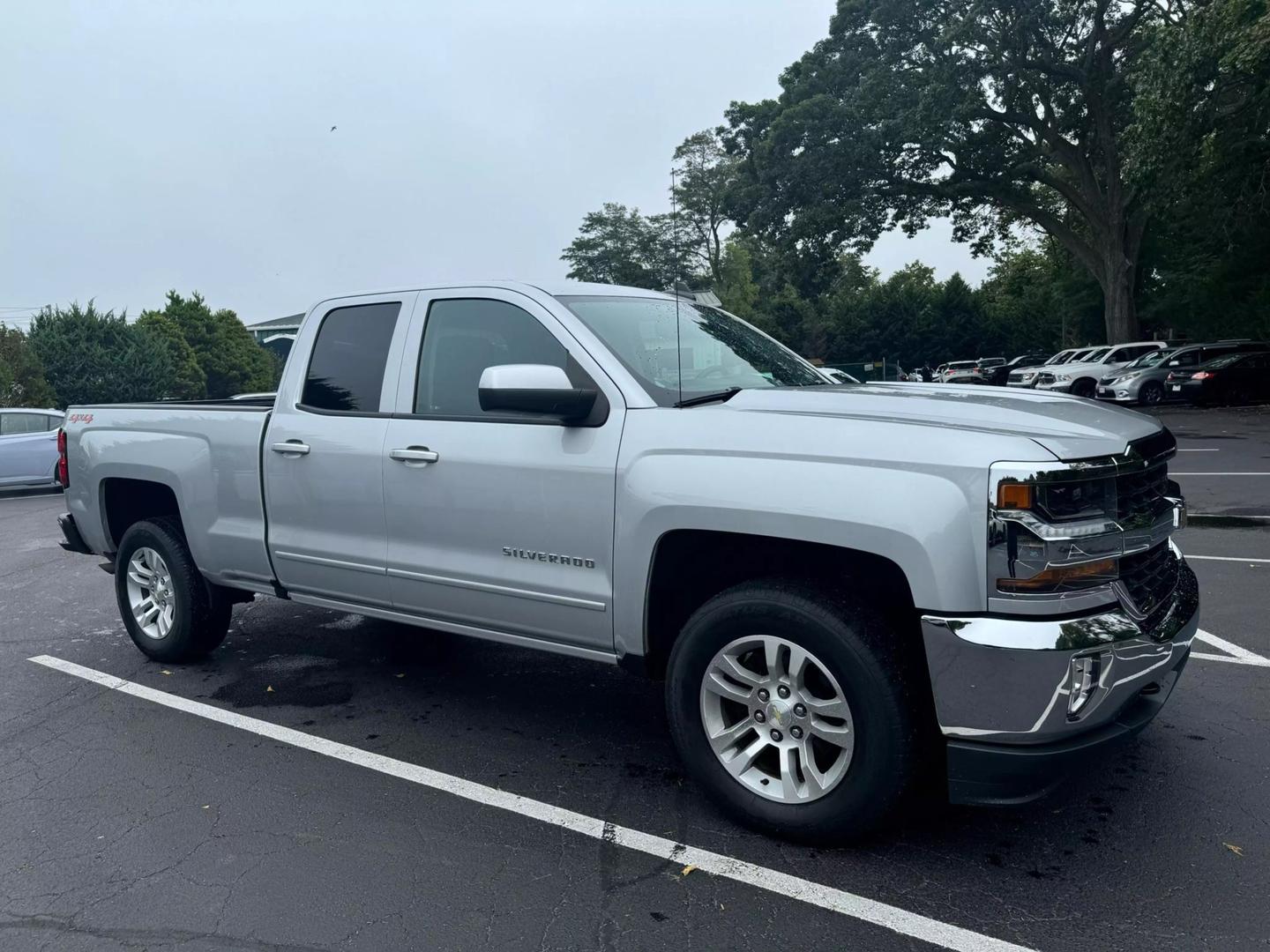 2018 Chevrolet Silverado 1500 LT photo 10