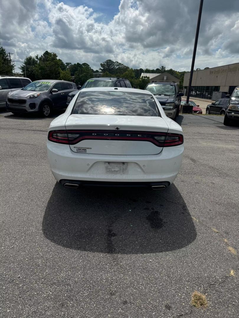 2019 Dodge Charger SXT photo 5